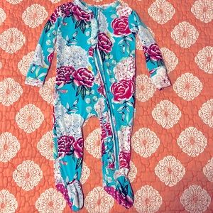 Posh Peanut Footie 6-9 months